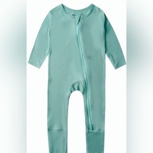 ribbed bamboo sleeper with fold-over hands and feet